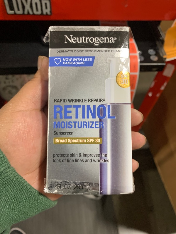 Photo 1 of Neutrogena Retinol Face Moisturizer, Rapid Wrinkle Repair with SPF 30 Sunscreen, Daily Anti-Aging Face Cream with Retinol & Hyaluronic Acid to Fight Fine Lines, Wrinkles, & Dark Spots, 1 fl. oz