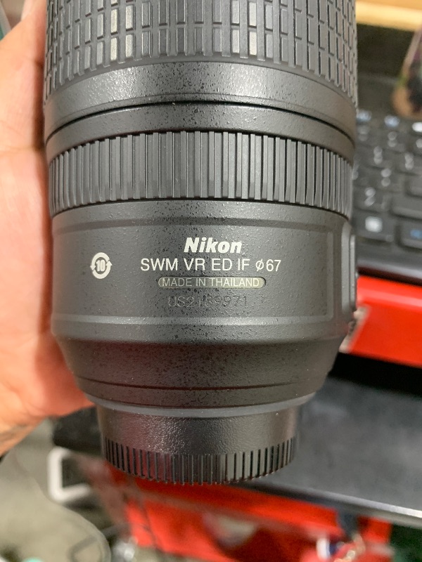 Photo 1 of Nikon 70-300mm f/4.5-5.6G ED IF AF-S VR Nikkor Zoom Lens for Nikon Digital SLR Cameras (Renewed)