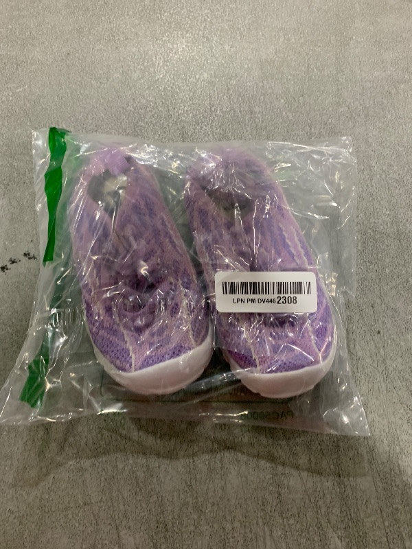 Photo 1 of Scurtain Toddler Shoes Barefoot Toddler Tennis Shoes Breathable Sneaker for Kids Sneaker for Girls Purple Size 9