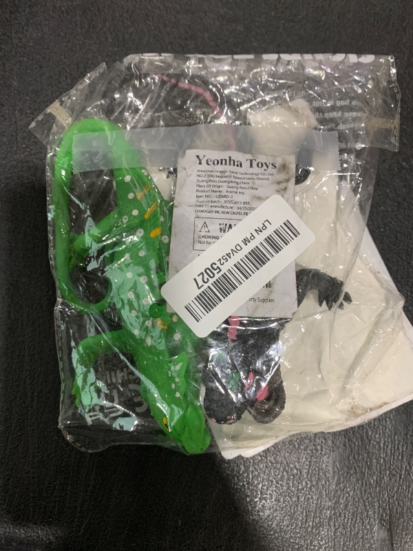 Photo 1 of 2 Packs 9-inch Lizards Toys, Super Stretches Material TPR Rubber Lizard Figure Realistic Set for Party Favors Boys Kids Children Learning Study Toy, Bathtub Toy Iguana,Great Gifts or Party Supplies