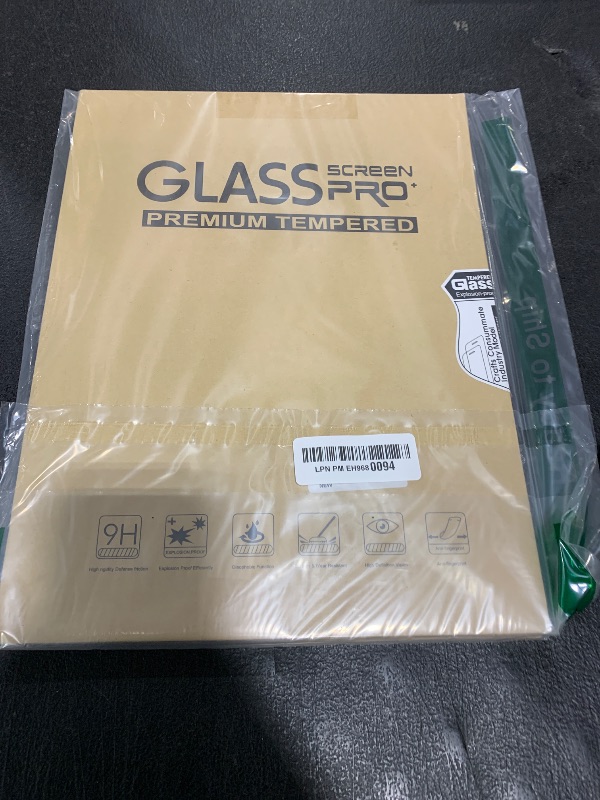 Photo 1 of MUBUY-GOL 2 Pack Tempered Glass Screen Protector for MacBook Air 13.6 inch 2025-2022 (M4 M3 M2 A3240 A3113 A2681), 9H Hardness Anti-Scratch Anti-fingerprint