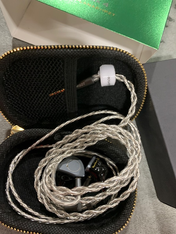 Photo 1 of Linsoul SIMGOT SuperMix 4 1DD+1BA+1Planar+1PZT Hybrid Drivers Earphones, HiFi in Ear Monitor IEM, Wired Gaming Earbuds with OFC Silver-Plated Cable for Musician Audiophile
