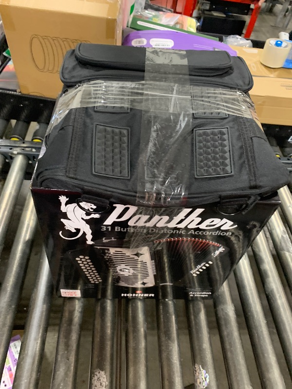 Photo 1 of Hohner 3100GB 31-Key Panther Diatonic Accordion with Hohner ABG Gig Bag Bundle (2 Items)
