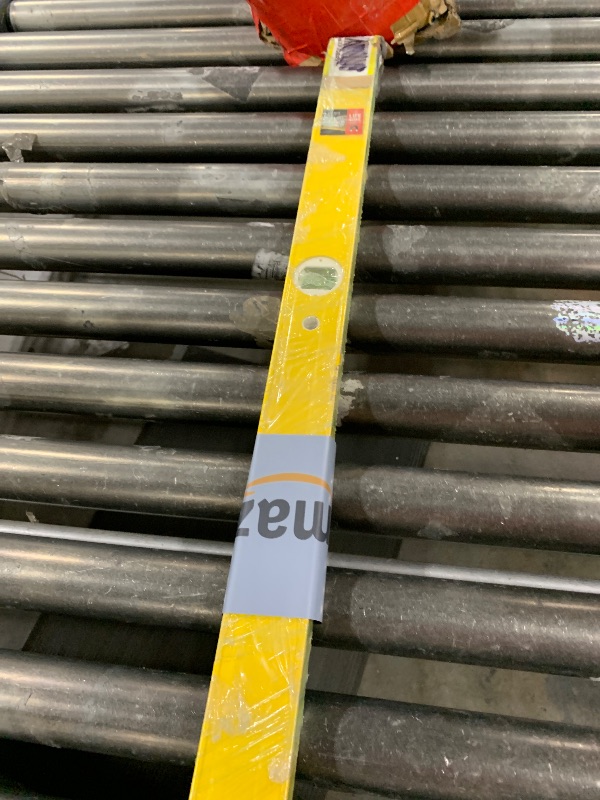 Photo 1 of Stabila 29272 72-Inch Type 80 ASM-2 spirit level