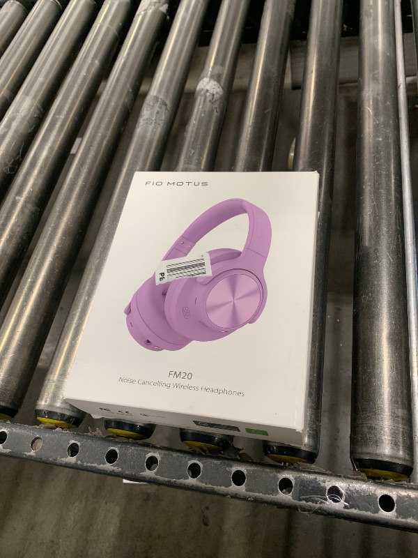 Photo 1 of Noise Cancelling Headphones: Wireless Over Ear Bluetooth Headphones 
