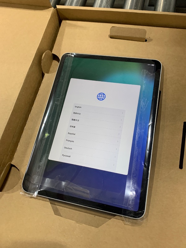 Photo 1 of 2022 Apple iPad Pro (11-inch, Wi-Fi, 256GB) - Silver (Renewed)