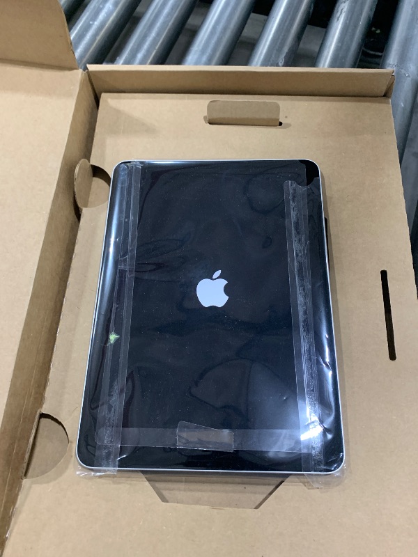 Photo 1 of 2022 Apple iPad Pro (11-inch, Wi-Fi, 256GB) - Silver (Renewed)