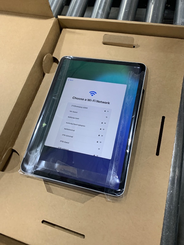 Photo 1 of 2022 Apple iPad Pro (11-inch, Wi-Fi, 256GB) - Silver (Renewed)
