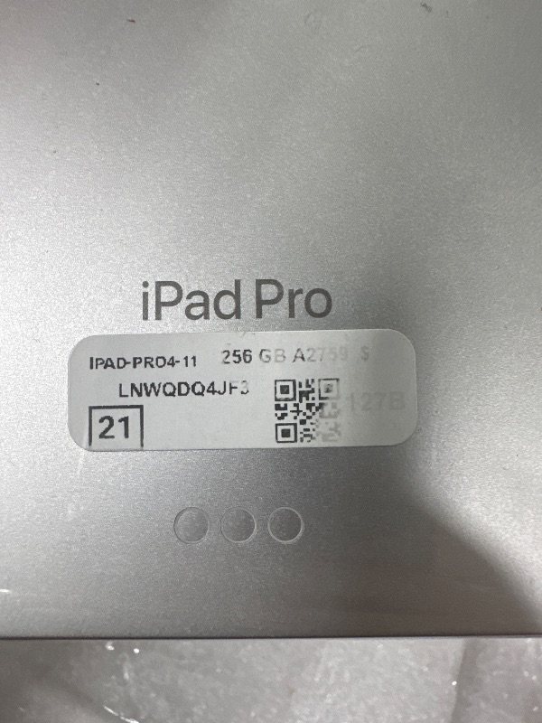 Photo 1 of 2022 Apple iPad Pro (11-inch, Wi-Fi, 256GB) - Silver (Renewed)
