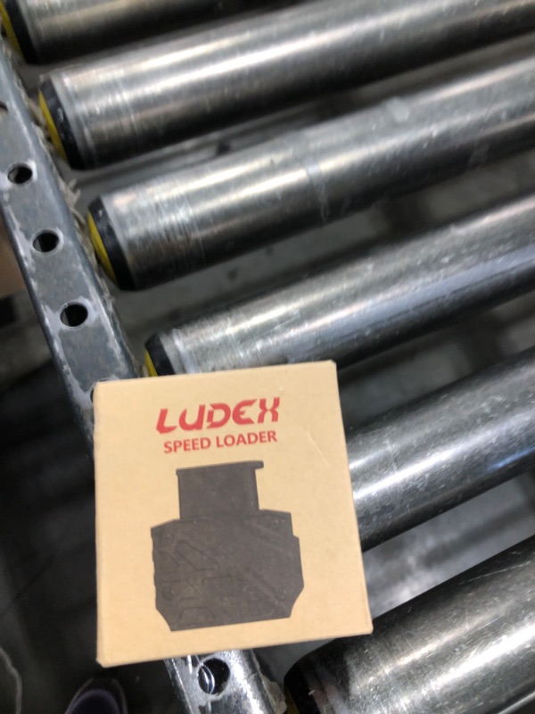 Photo 1 of Ludex Magazine Speed Loader for Glock 9mm/.40.Fits Glock 17,18,19,22,23,24,26,27,34,35,45 and 47-Black