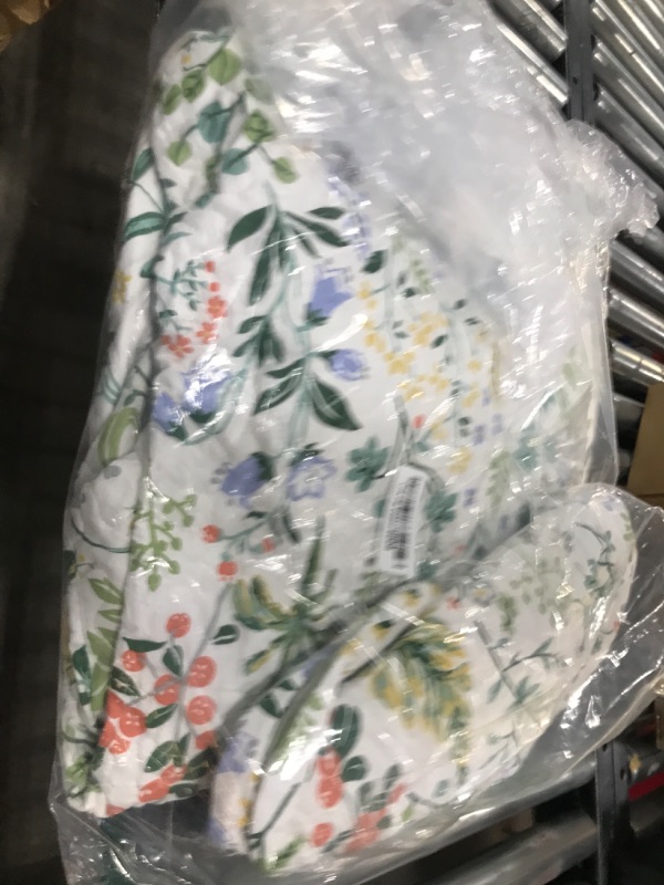 Photo 1 of Travan 3-Piece Quilt Set Quilted Bedspread Lightweight Coverlet Set Garden Style Floral Printed Oversized Quilted Bedding Set with Shams for All Season, Exquisite, Queen Size