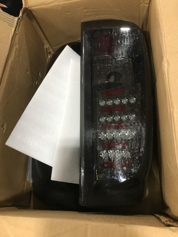 Photo 1 of Tail Light + 3rd Brake Cargo Lamp for Chevy Silverado 1500 2500 2003-2006, GMC Sierra 1500 2500 3500 & 1500 2500 HD 2004-2006, Third High Mount Stop Light Rear LED Taillight GM2800174 GM2801174