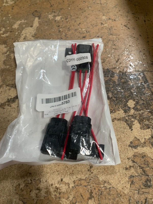Photo 1 of 6 Pack Inline Fuse Holder 30 AWG 12 Gauge Waterproof 30A Blade Fuse Holder with Cover for Vehicle, Marine, Heavy Duty Bus Power System