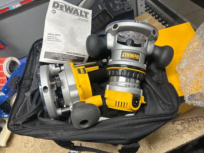 Photo 1 of ***SEE NOTES*** 
DEWALT Router, Fixed and Plunge Base Kit, Soft Start, 12-Amp, 24,000 RPM, Variable Speed Trigger, Corded (DW618PKB)