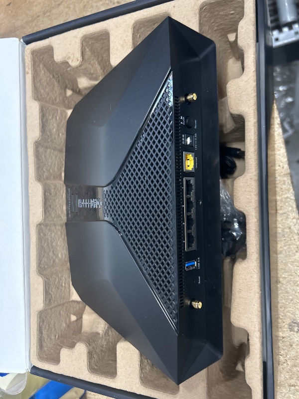 Photo 1 of *** SEE NOTES ***NETGEAR Nighthawk 6-Stream Dual-Band WiFi 6 Router (RAX54S) – Security Features, AX5400 Wireless Speed, Up to 5.4 Gbps, Covers up to 2,500 sq. ft., 25 Devices - 1-Year Armor Subscription Included