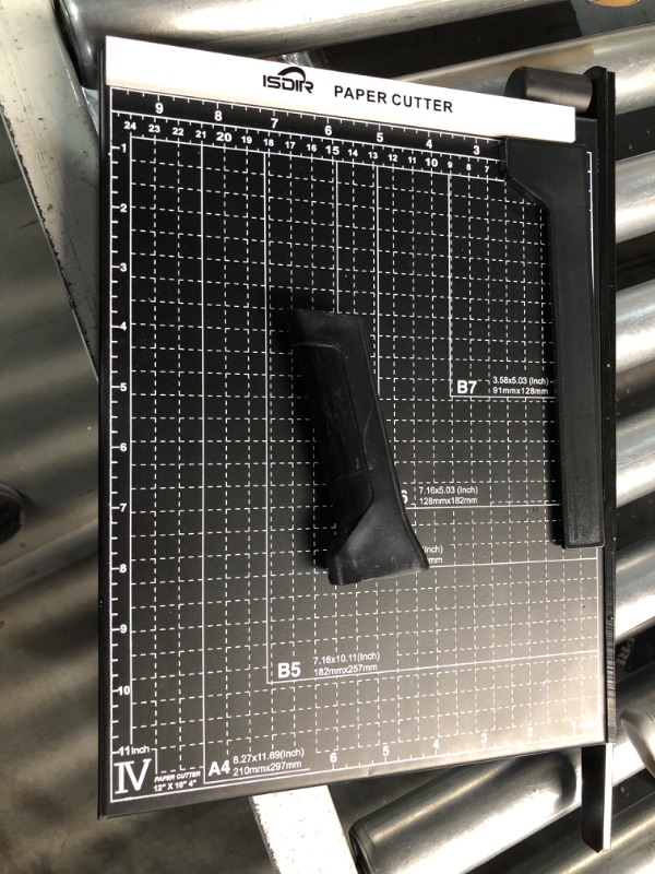Photo 1 of ***(NO REFUNDS OR RETURNS/ FOR PARTS ONLY/ NON FUNCTIONAL)***
ISDIR 12-Inch Guillotine Paper Cutter, 15 Sheet Capacity, Blade Lock & Magnetic Guide, Heavy-Duty Metal Base for Precision Cutting of Cardstock, Photos, and Crafts - Ideal for Home & Office