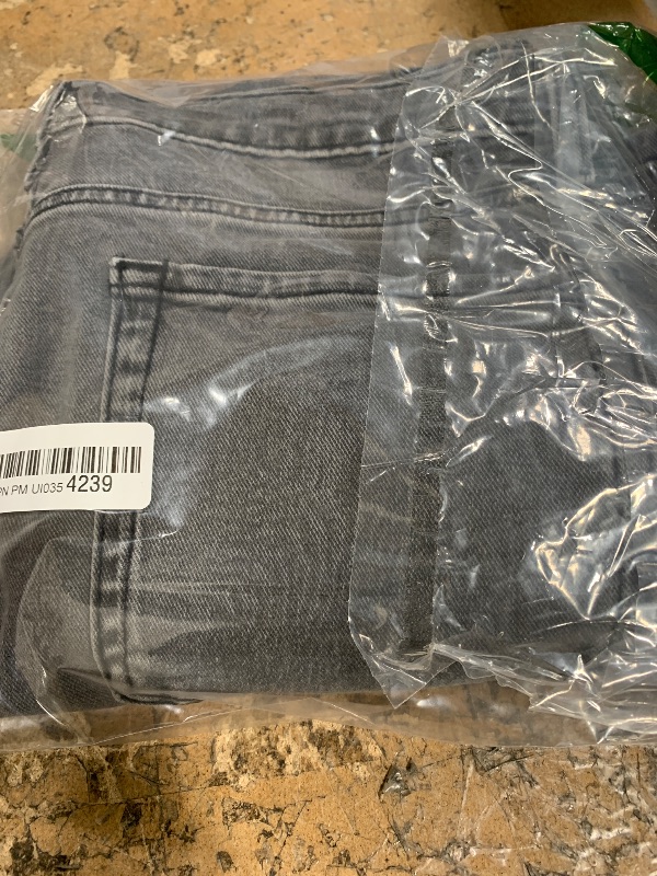 Photo 1 of Amazon Essentials Men's Straight-Fit Stretch Jean, Washed Grey, 29W x 34L