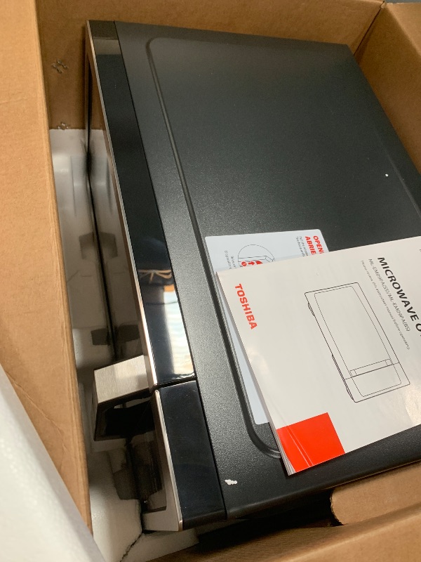 Photo 1 of ** FOR PARTS/READ NOTES**
TOSHIBA ML-EM09PA(SS) Small Microwave Oven with 6 Auto Menus, Mute Function & Child Lock, LED Lighting, Perfect for Apartments & Dorms, 0.9 Cu Ft, 10.6 Inch Removable Turntable, 900W, Stainless Steel
