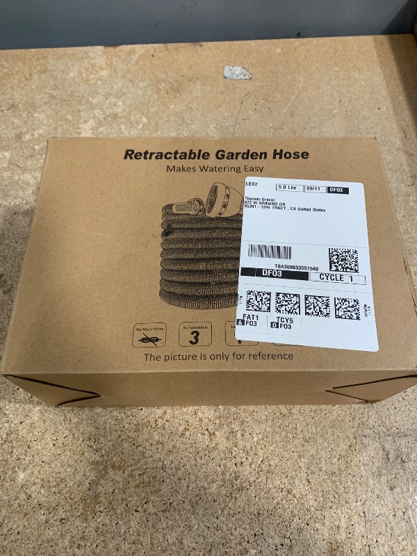 Photo 1 of 
J&B XpandaHose 100ft Expandable Garden Hose with Holder - Heavy Duty Superior Strength 3750D - 4 -Layer Latex Core - Extra Strong Brass Connectors and 10 Spray Nozzle w/Storage Bag (Blue 100)