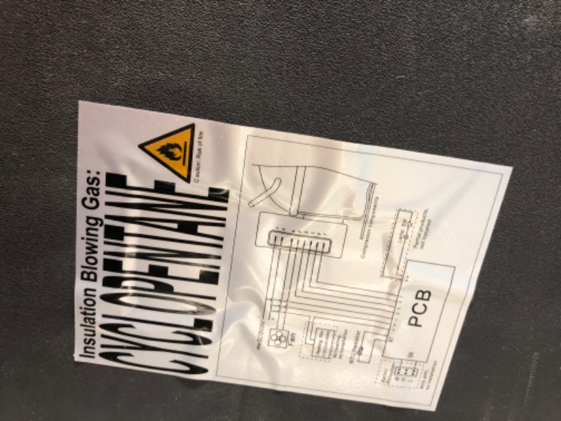 Photo 1 of (USED)(UNTESTED FULLY) F40C4TMP 12 Volt Refrigerator, 20 Quart(18L) Portable Freezer, 12V Car Fridge(-8?~50?), Compressor Cooler for Camping, Road Trip