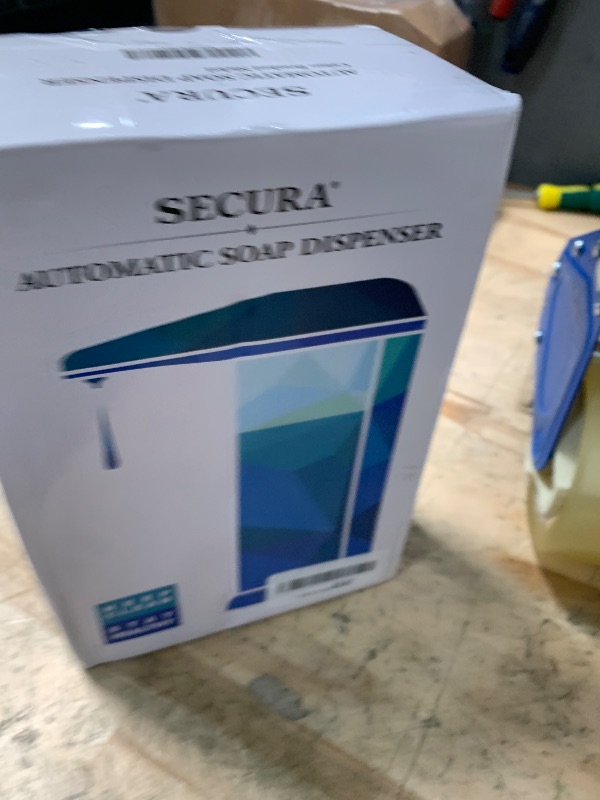 Photo 1 of ***HEAVILY USED AND DIRTY - SEE PICTURES***
Secura 17oz Automatic Liquid Soap Dispenser, Touchless Battery Operated Hand Soap Dispenser with Adjustable Soap Dispensing Volume Control Dial, Personal Care Dispenser (Brushed Nickel)