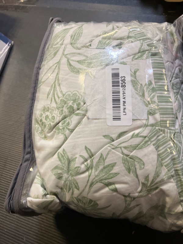 Photo 1 of Laura Ashley Home - King Duvet Cover Set, Reversible Cotton Bedding with Matching Shams, Lightweight Home Decor for All Seasons (Natalie Sage,3 pcs, King)