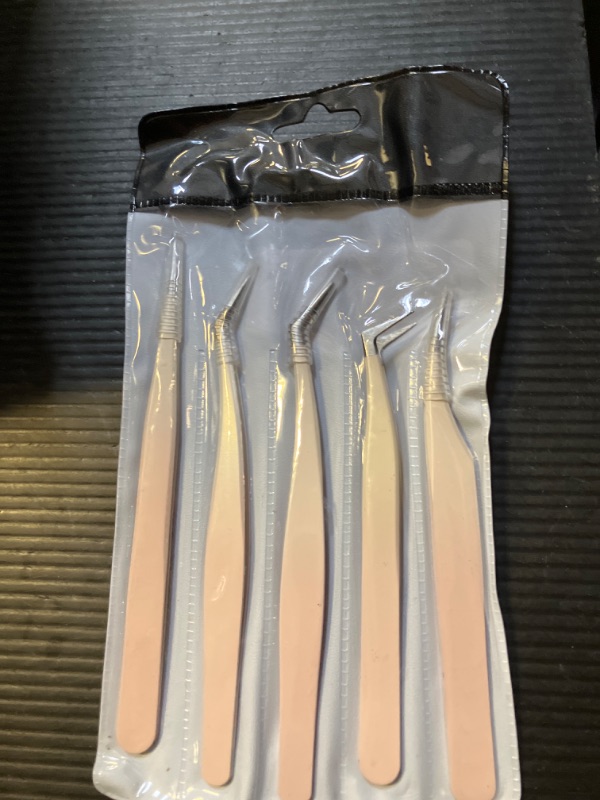 Photo 1 of Rnodoilkfly 5 Pcs Lash Extension Tweezers, Lash Tweezers for Eyelash Extension, Straight and Curved Eyelash Tweezers, For Professional Eyelash Extension Artists, Girls, Women, Beginners
