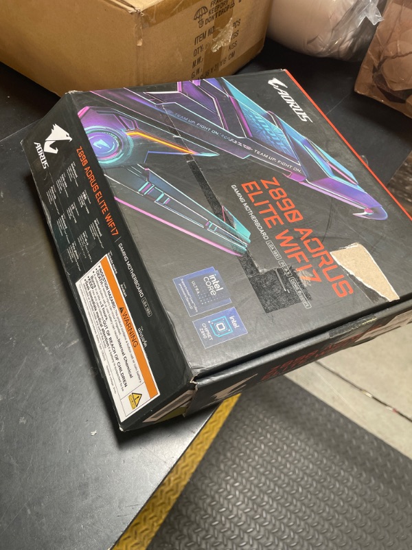 Photo 1 of GIGABYTE Z890 AORUS Elite WIFI7 Intel Core Ultra (Series 2) LGA 1851 Motherboard, ATX, DDR5, 4X M.2, PCIe 5.0, Thunderbolt 4, WIFI7, 2.5GbE LAN, EZ-Latch