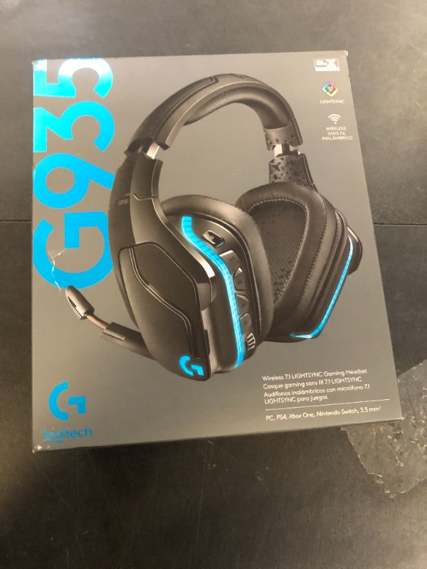 Photo 1 of Logitech G935 Wireless DTS:X 7.1 Surround Sound LIGHTSYNC RGB PC Gaming Headset - Black/Blue