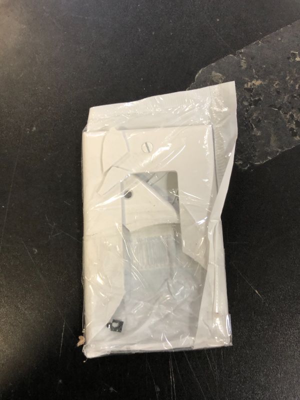 Photo 1 of Leviton + 80601-W 1-Gang Decora/GFCI Device Wallplate + Midway Size + Thermoset + Device Mount + White