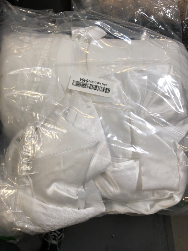 Photo 1 of Madison Park Windom Down Alternative Blanket, Premium 3M Scotchgard Moisture Wicking Treatment, Lightweight and Soft Bed Cover For All Season, Satin Trim, White Full/Queen