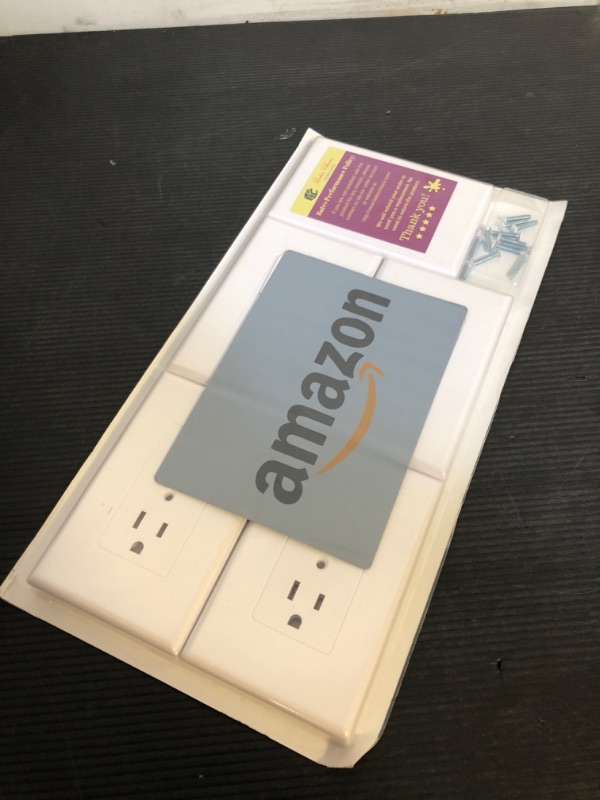 Photo 1 of Bates Duplex Wall Outlet Covers - 10 Pack, White Wall Plates