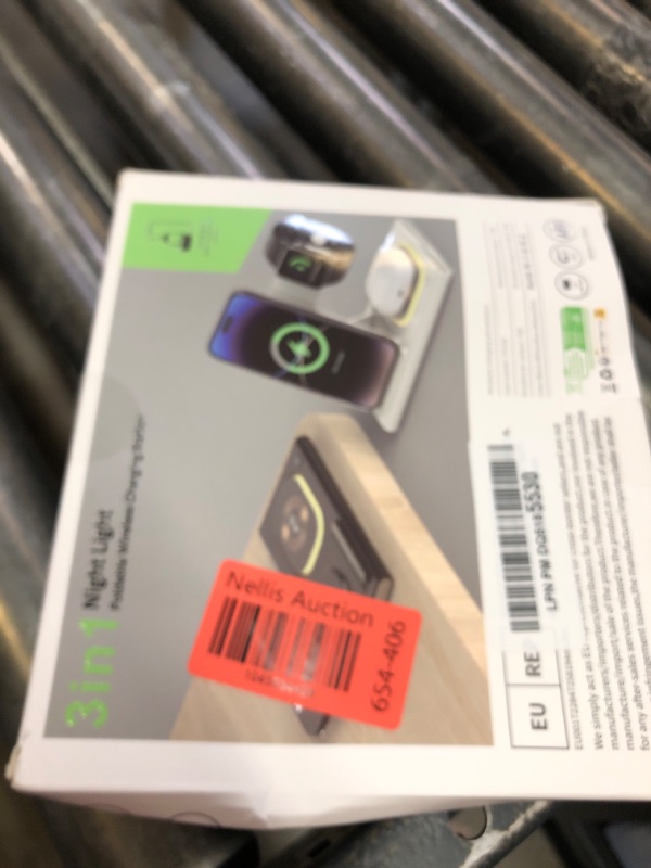 Photo 1 of 3 in 1 Foldable Charging Station for Apple Products,Fast Wireless Charger Travel Dock Adapter&Light for iPhone 16/15/14/13/12/11/X/XS,for iWatch 10/9/8/7/Ultra2/Ultra/SE,for AirPods 4/3/2/Pro/2(White)