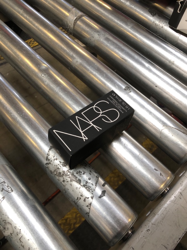 Photo 1 of NARS Sheer Glow Foundation, Cadiz/Medium-Dark, 1 Ounce (B002PCO8YK)