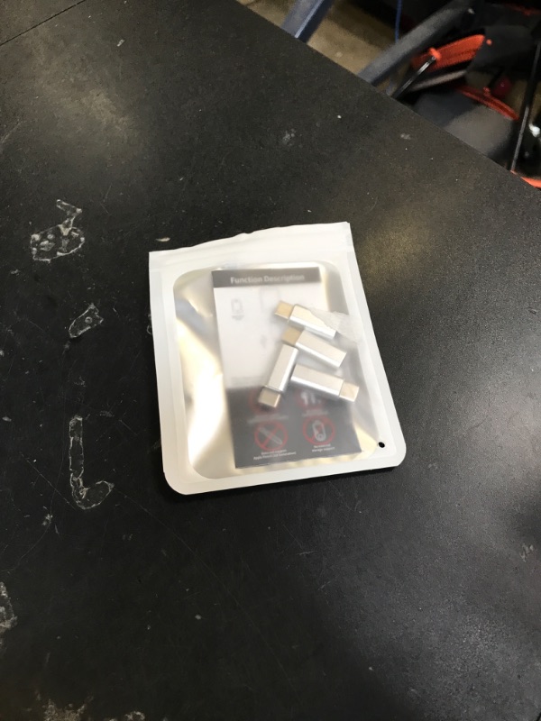 Photo 1 of ????? ???????? Lightning to USB C Adapter for iPhone 16/15 Pro Max/Plus,Samsung S25,iPad,Nintendo Switch,Support Charging,Not for Audio,Type C Charger Connector,for iPhone 16/15 Charger