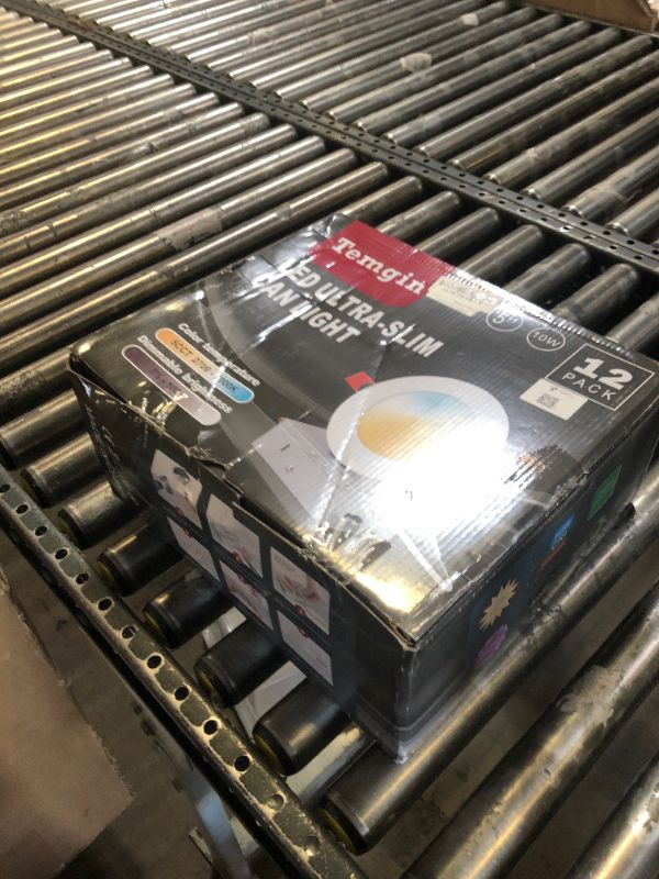 Photo 1 of Temgin 12 Pack 5 inch 5CCT Led Recessed Light with Junction Box, 2700K-5000K Selectable, 10W Eqv 70W, 800LM Dimmable LED Downlight