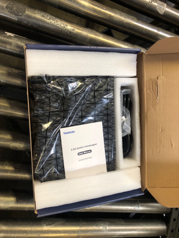 Photo 1 of 18 Port 2.5G Umanaged Ethernet Switch, 16 x 2.5Gb Base-T Ports, 2 x 10G SFP+, Compatible with 100/1000/2500Mbps, Metal Fanless, Desktop/Rack Mount YuanLey 2.5Gbe Network Switch for Wireless AP, PC