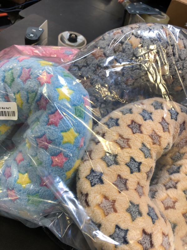 Photo 1 of Sweetude 4 Pcs Pillows for Cats Puppy Bed Soft Fluffy Pet Calming Toy Half Donut U Shaped Pet Neck Pillow Training Toy Joint Relief Cervical Protection(Star,Large)