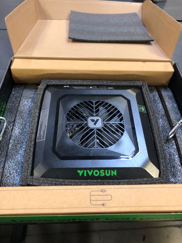 Photo 1 of VIVOSUN AeroLight A150SE, LED Grow Light 150W with Integrated Circulation Fan, Compatible with App, Used with Growhub Controller E42A/E25 to Achieve More Functions for 4x2/3x3 Grow Tent