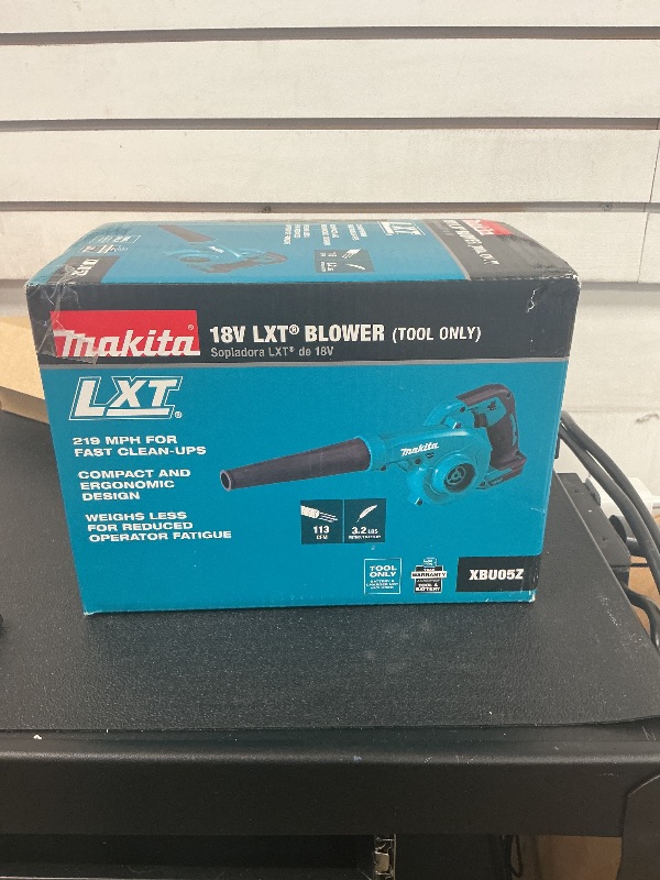 Photo 1 of Makita XBU05Z 18V LXT® Lithium-Ion Cordless Blower, Tool Only