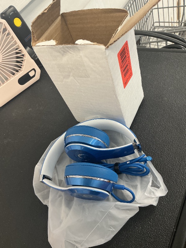 Photo 1 of Beats Solo2 - Wired - On-Ear Headphone Luxe Edition - Blue (Renewed Premium)
