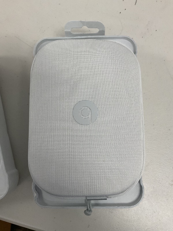 Photo 1 of Beats Solo 4 - Wireless Bluetooth On-Ear Headphones