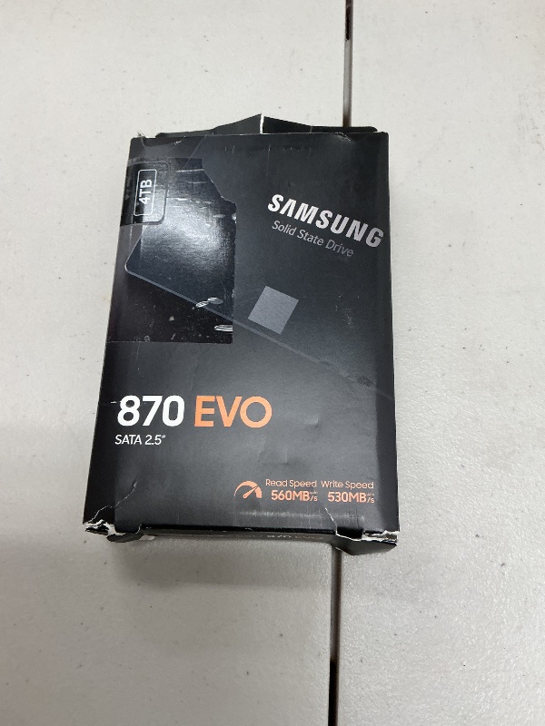 Photo 1 of SAMSUNG 870 EVO 4TB 2.5 Inch SATA III Internal SSD (MZ-77E4T0B/AM) , Black