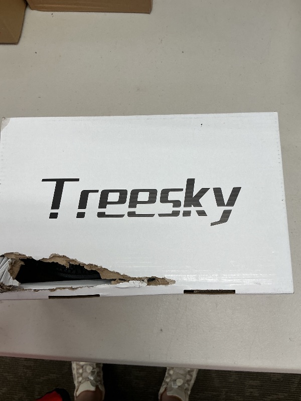 Photo 1 of Treesky Non-Slip Shoes for Women - Waterproof, Lightweight, Comfortable, Stable, Suitable for Food Service, Nursing, and Crew Work. Black
