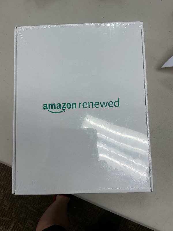 Photo 1 of 2020 Apple iPad (10.2-inch, WiFi, 32GB) - Silver (Renewed Premium)