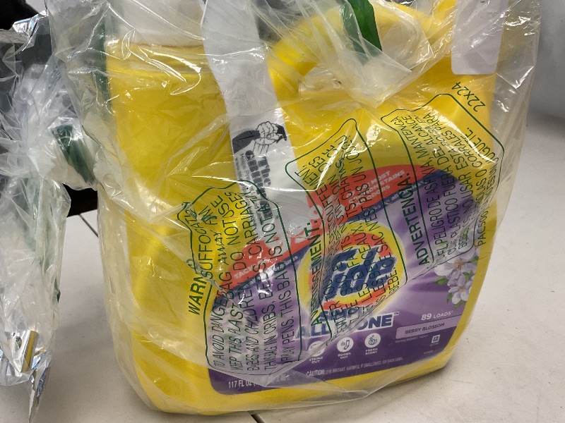 Photo 1 of Tide Simply Clean & Fresh Liquid Laundry Detergent, Berry Blossom Scent, 89 loads, 117 fl oz (Packaging May vary)