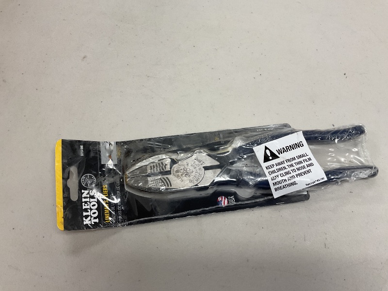 Photo 1 of PLIER 9" LINEMAN KLEIN