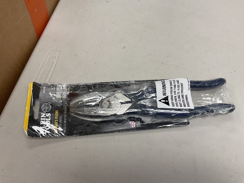Photo 1 of PLIER 9" LINEMAN KLEIN