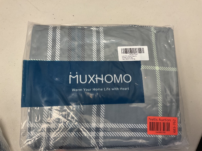 Photo 1 of MUXHOMO Duvet Cover Queen Size, Reversible Floral Grey Plaid Duvet Cover Set with Zipper Closure, 3 Pieces Botanical Patterns Soft Microfiber Bedding Set with 4 Ties (90"x90", 2 Pillow Cases)