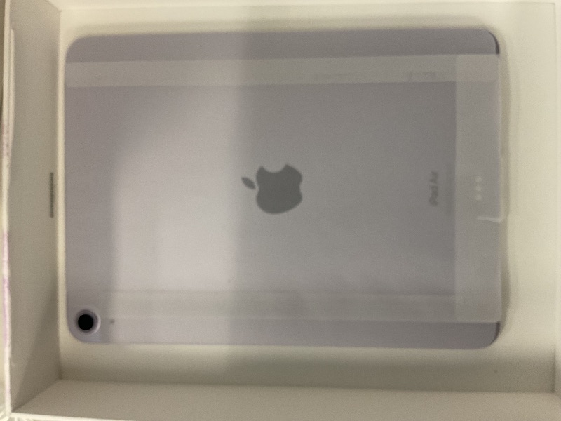 Photo 1 of Apple iPad Pro 13-Inch (M4): Built for Apple Intelligence, Ultra Retina XDR Display, 256GB, 12MP Front/Back Camera, LiDAR Scanner, Wi-Fi 6E, Face ID, All-Day Battery Life — Space Black